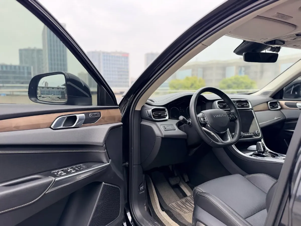 2019 Beijing BJ40 2.0T 218HP L4 6AT,autocango,china used car exporter,china ev exporter,chinese used car exporter,chinese used ev exporter