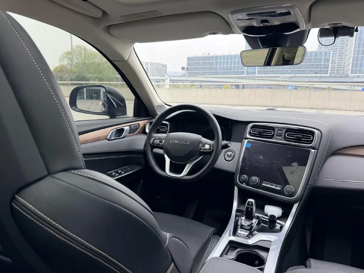 2019 Beijing BJ40 2.0T 218HP L4 6AT,autocango,china used car exporter,china ev exporter,chinese used car exporter,chinese used ev exporter