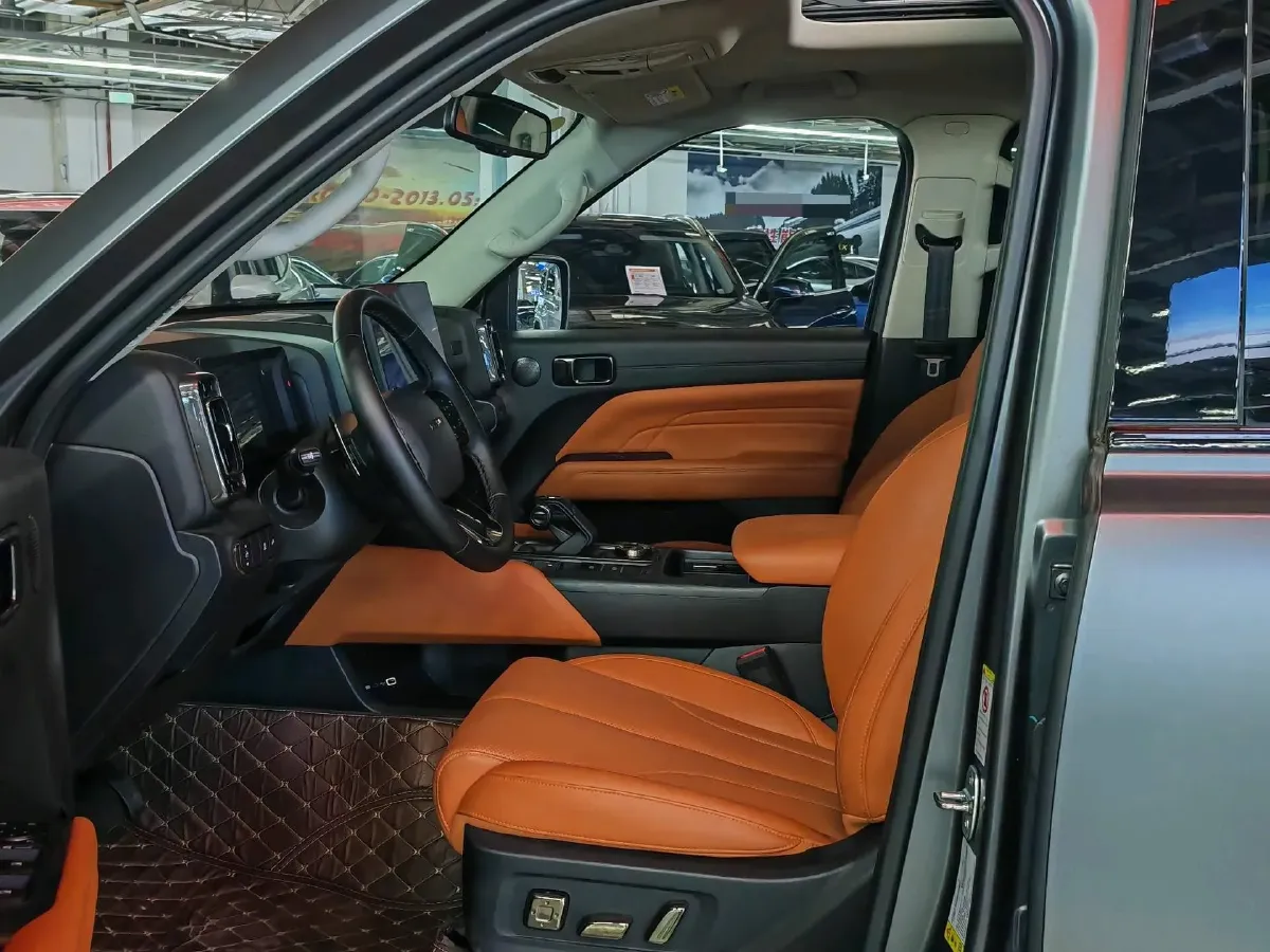 2024 Haval H9 2.0T 224HP L4 8AT,autocango,china used car exporter,china ev exporter,chinese used car exporter,chinese used ev exporter