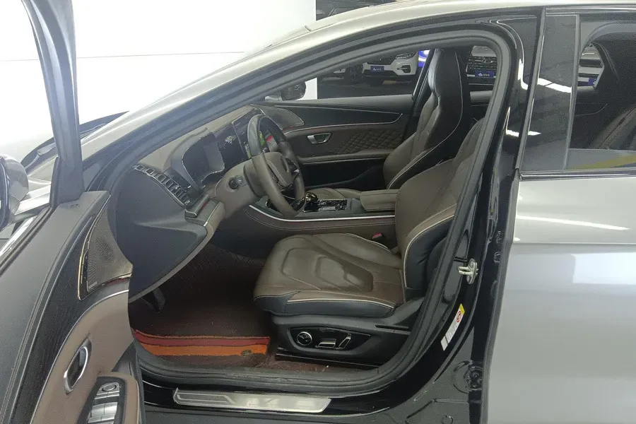 2022 Volkswagen Tiguan L 2.0T 186HP L4 7DCT,autocango,china used car exporter,china ev exporter,chinese used car exporter,chinese used ev exporter