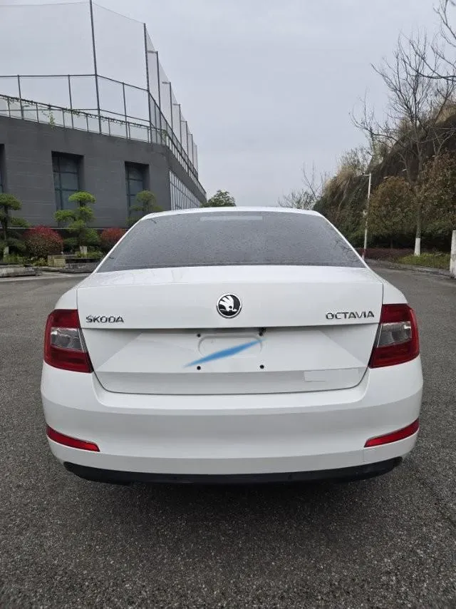 2017 Skoda Octavia 1.6L 110HP L4 6AT,autocango,china used car exporter,china ev exporter,chinese used car exporter,chinese used ev exporter