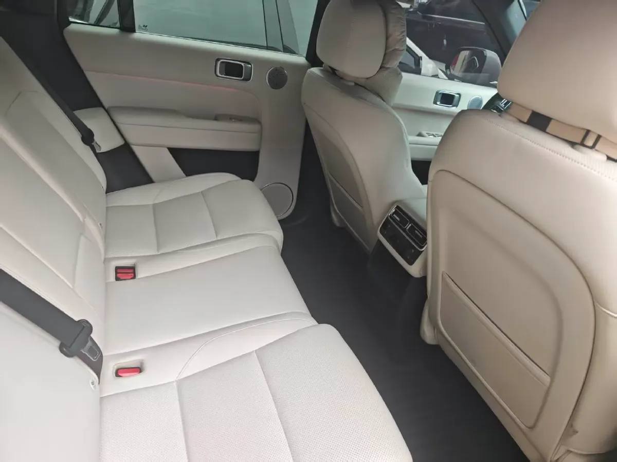 2024 Li L6 Range Extended 154HP L4 REEV 36.8KWH,autocango,china used car exporter,china ev exporter,chinese used car exporter,chinese used ev exporter