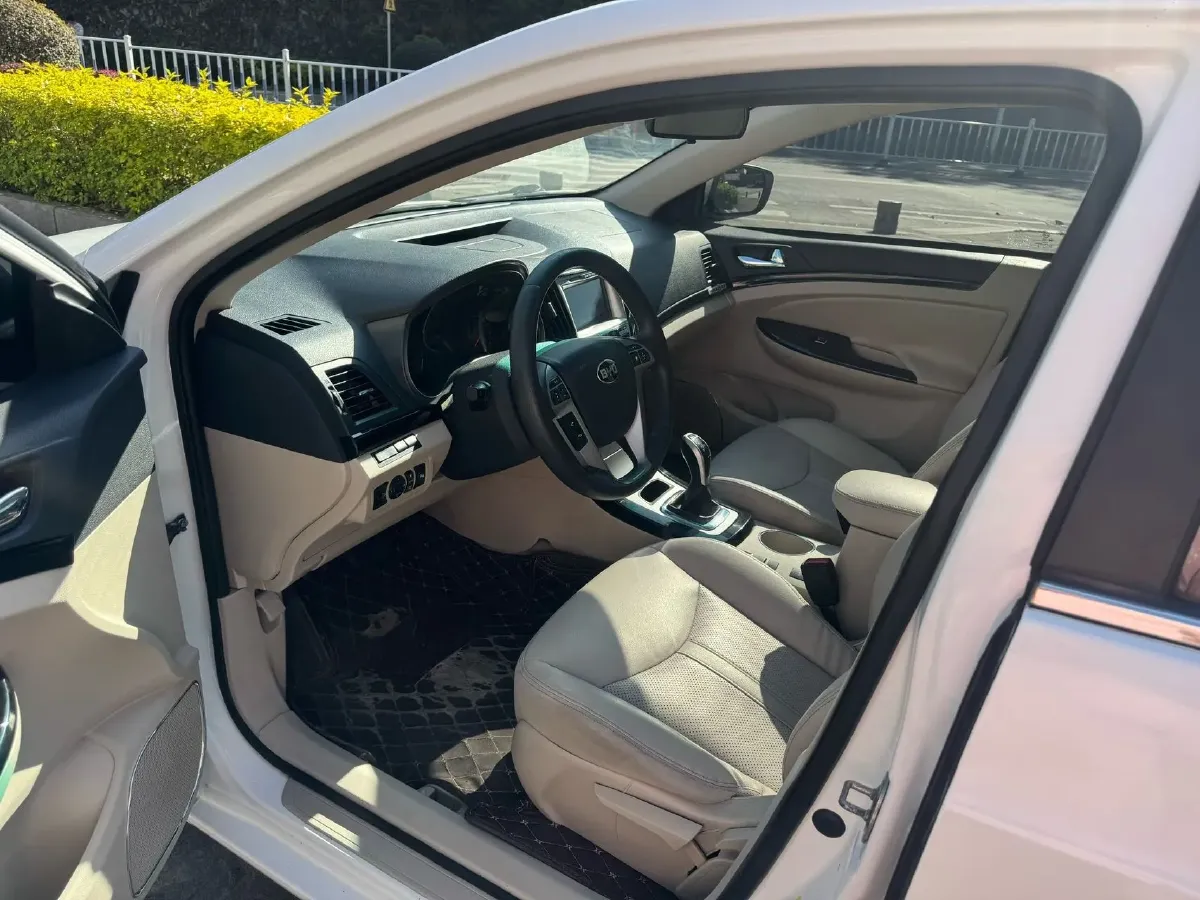 2018 Peugeot 4008 1.6T 167HP L4 6AT,autocango,china used car exporter,china ev exporter,chinese used car exporter,chinese used ev exporter