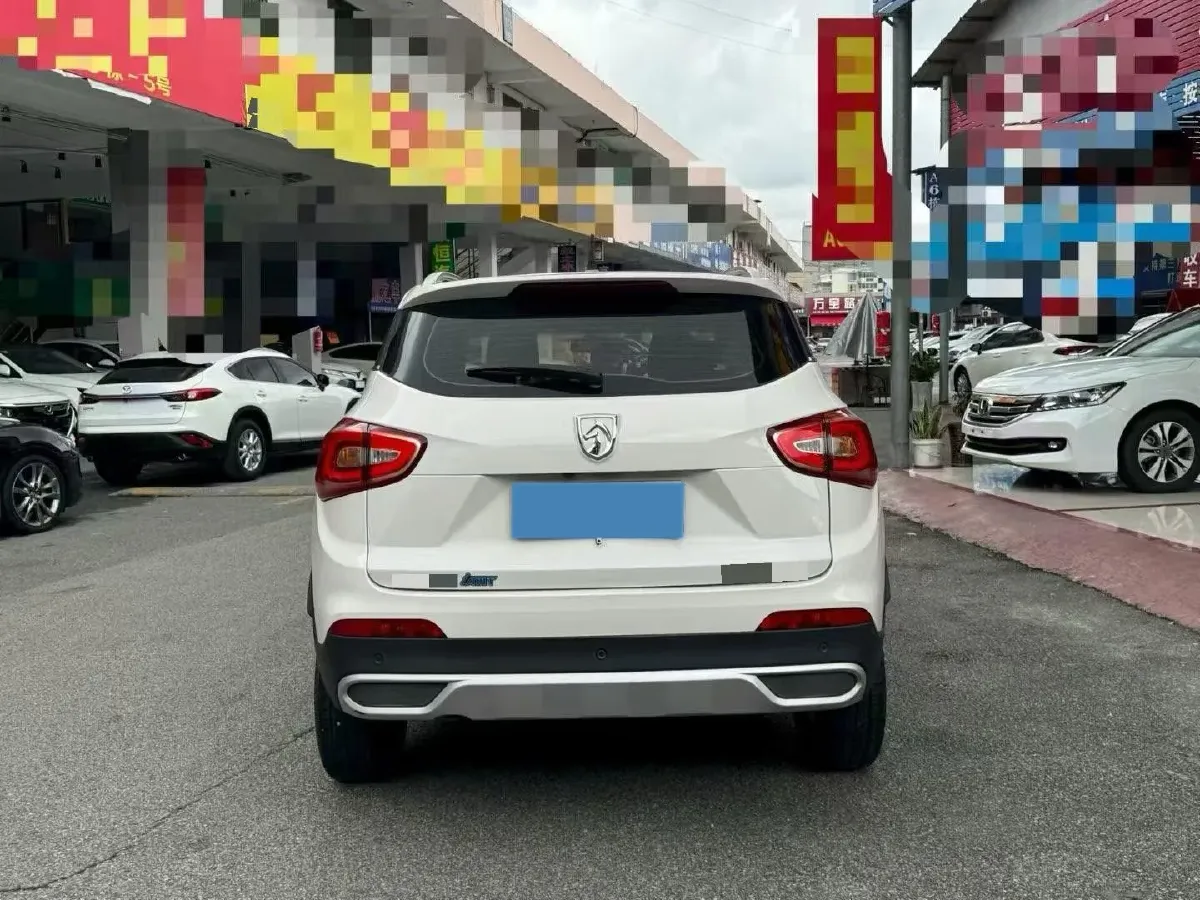 2017 BaoJun 310W 1.5L 105HP L4 6MT,autocango,china used car exporter,china ev exporter,chinese used car exporter,chinese used ev exporter