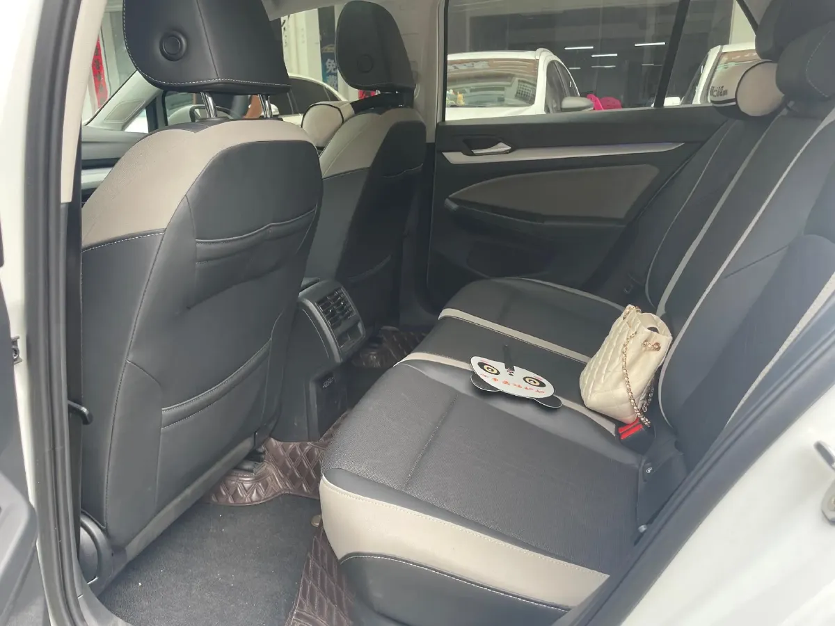 2021 Volkswagen Golf 1.4T 150HP L4 7DCT,autocango,china used car exporter,china ev exporter,chinese used car exporter,chinese used ev exporter