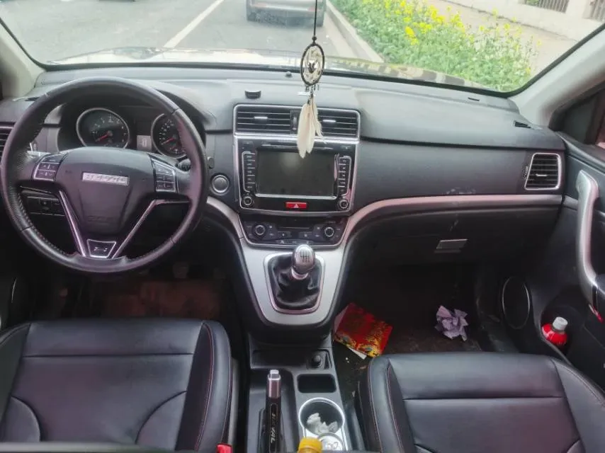 2019 Haval M6 1.5T 150HP L4 6MT,autocango,china used car exporter,china ev exporter,chinese used car exporter,chinese used ev exporter