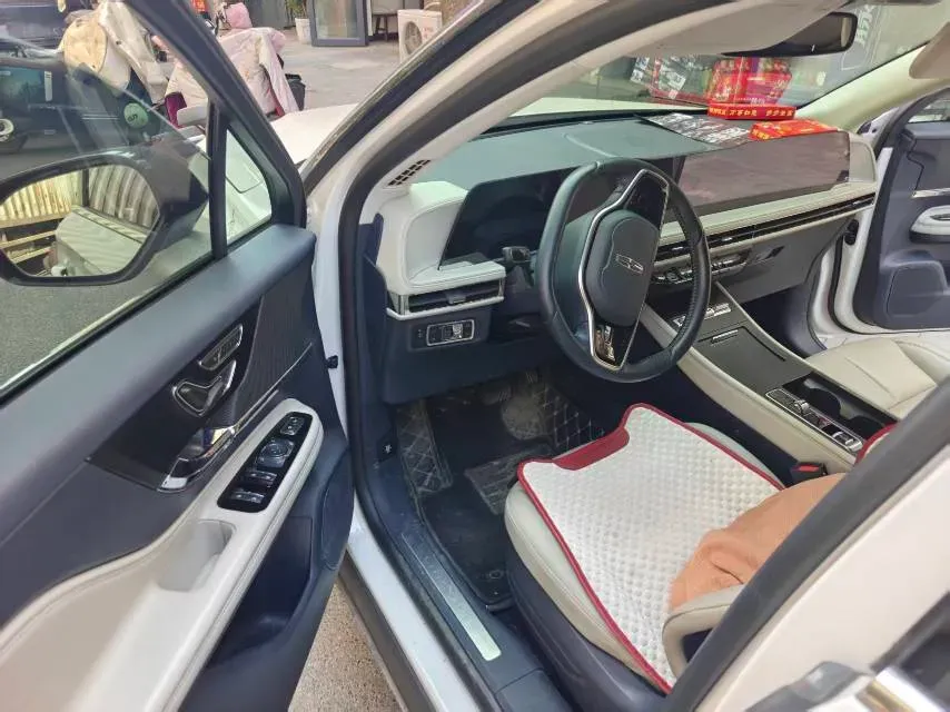 2023 Lincoln Corsair 2.0T 261HP L4 8AT,autocango,china used car exporter,china ev exporter,chinese used car exporter,chinese used ev exporter