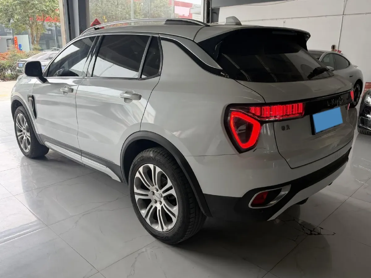 2019 Beijing BJ40 2.0T 218HP L4 6AT,autocango,china used car exporter,china ev exporter,chinese used car exporter,chinese used ev exporter