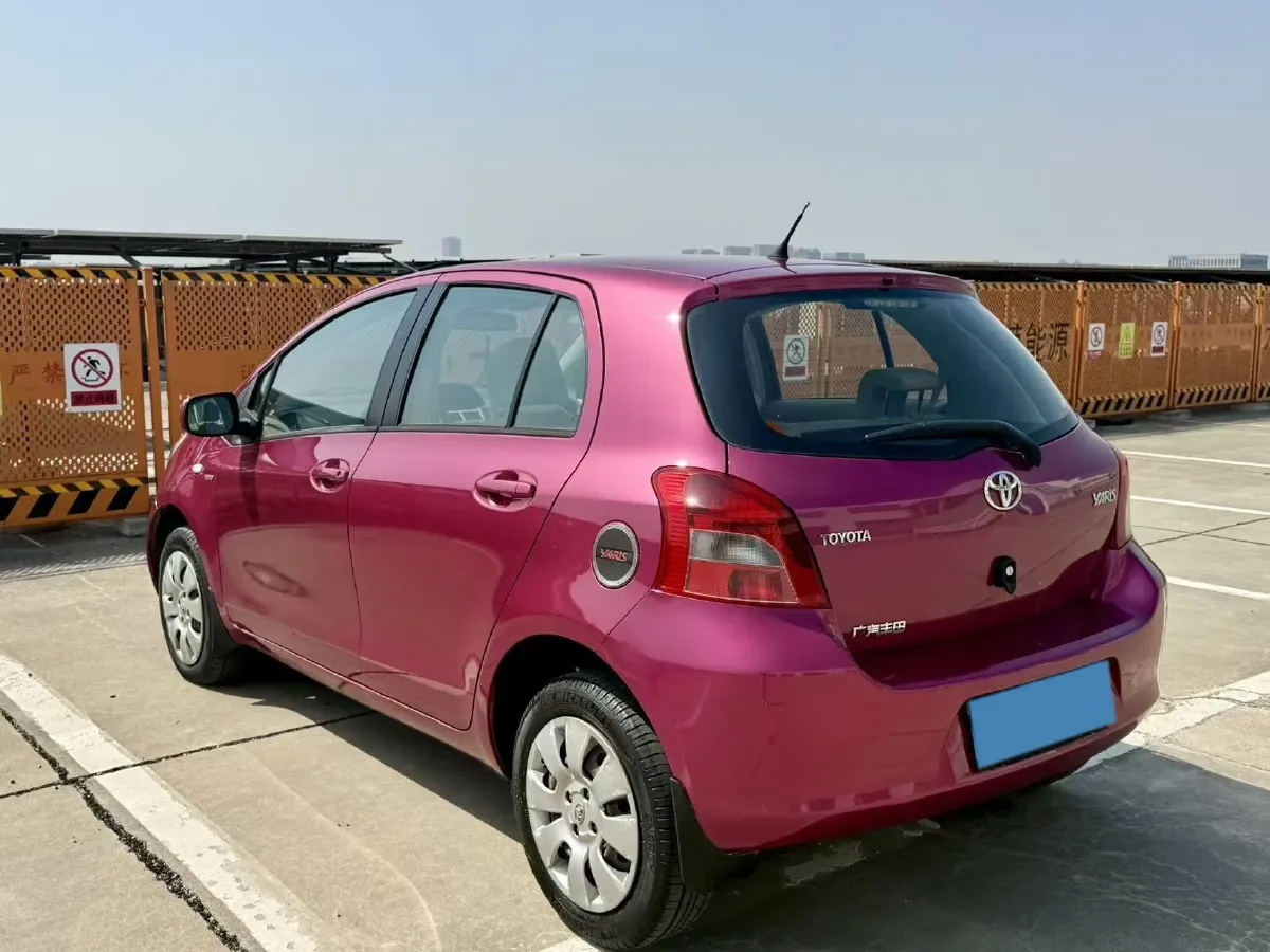 2011 Toyota Yaris 1.6L 118HP L4 4AT,autocango,china used car exporter,china ev exporter,chinese used car exporter,chinese used ev exporter