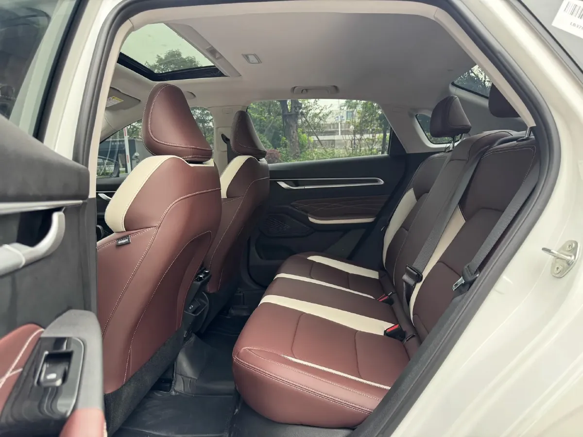 2026 Geely Emgrand 1.5L 120HP L4 CVT,autocango,china used car exporter,china ev exporter,chinese used car exporter,chinese used ev exporter