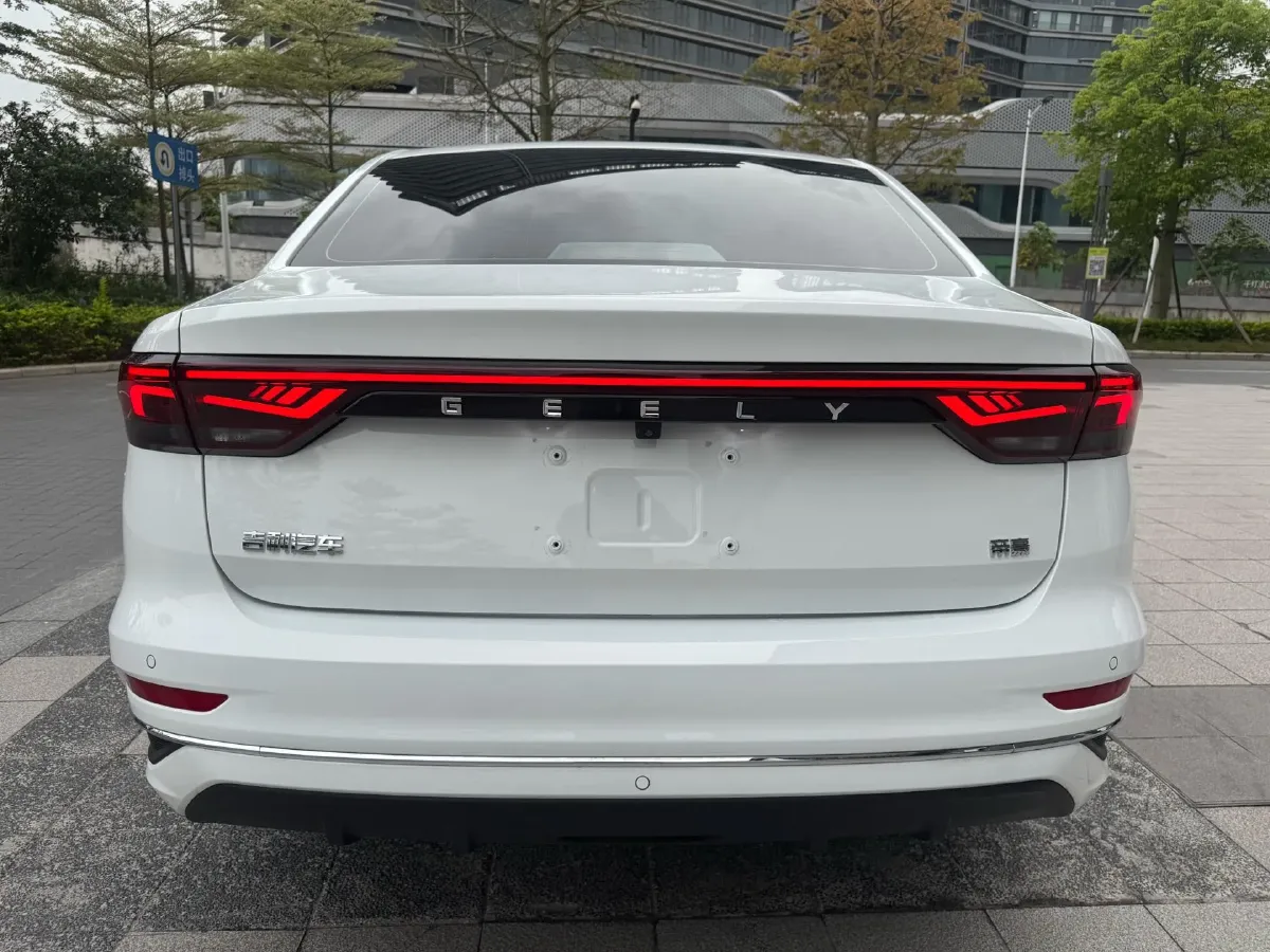 2026 Geely Emgrand 1.5L 120HP L4 CVT,autocango,china used car exporter,china ev exporter,chinese used car exporter,chinese used ev exporter