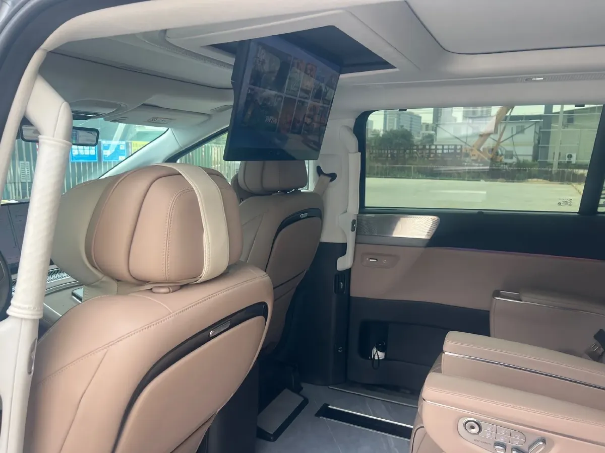 2025 Xpeng X9 BEV,autocango,china used car exporter,china ev exporter,chinese used car exporter,chinese used ev exporter