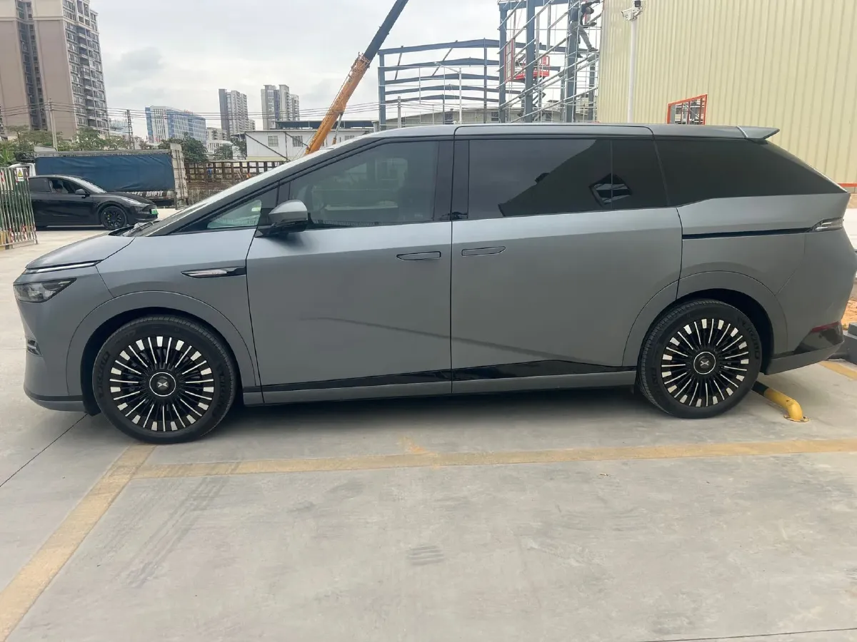 2025 Xpeng X9 BEV,autocango,china used car exporter,china ev exporter,chinese used car exporter,chinese used ev exporter