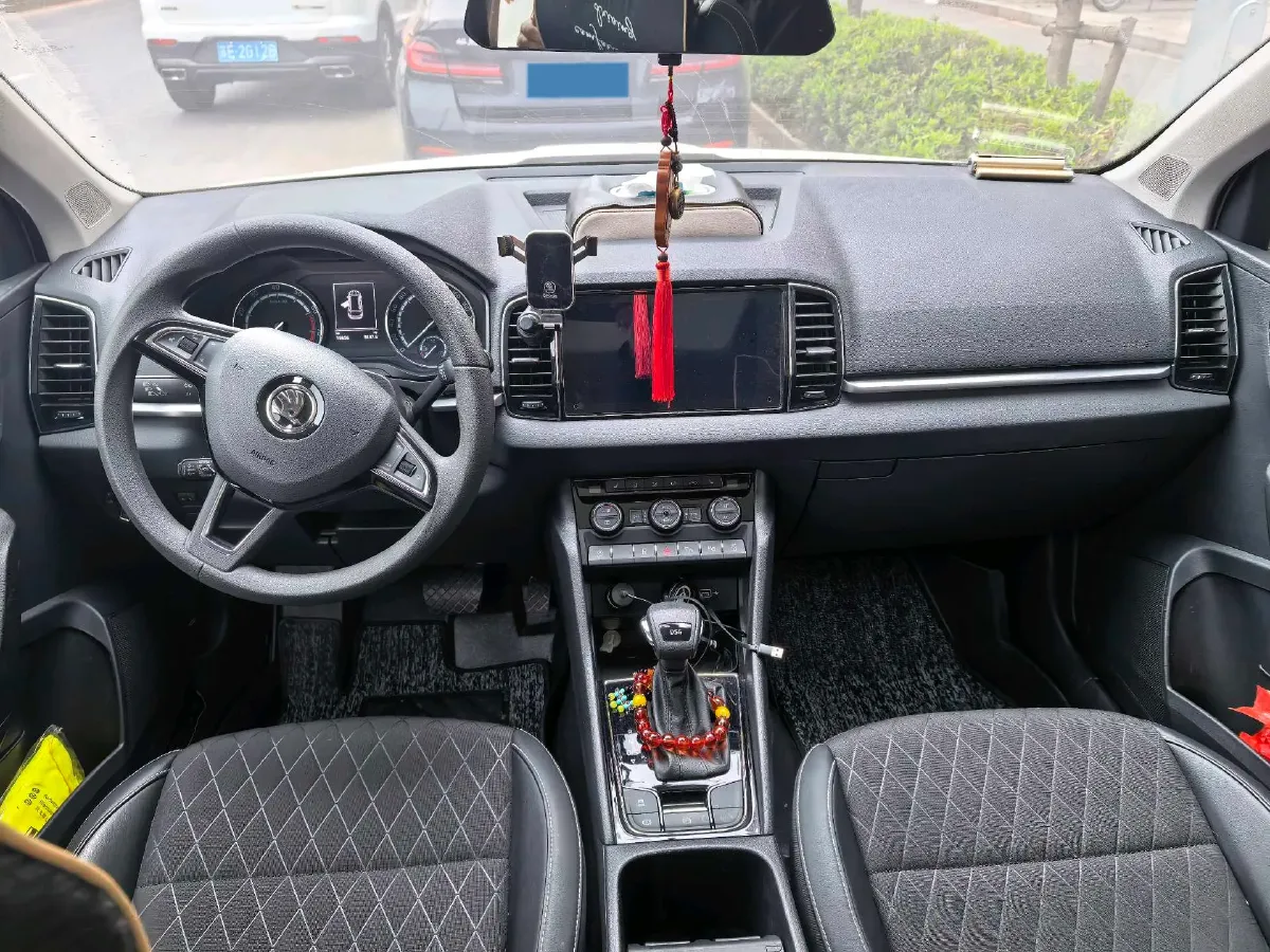 2020 Skoda Karoq 1.4T 150HP L4 7DCT,autocango,china used car exporter,china ev exporter,chinese used car exporter,chinese used ev exporter