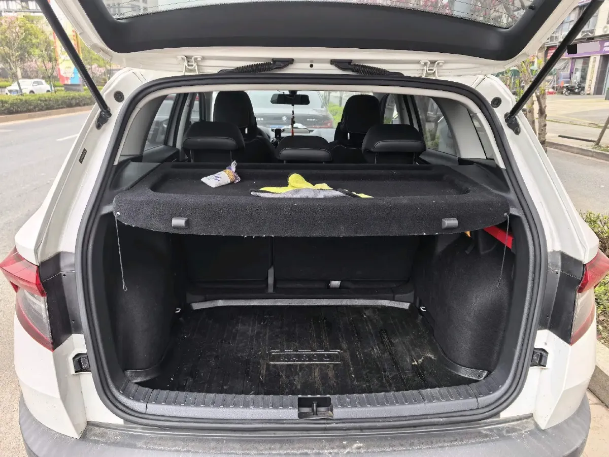 2020 Skoda Karoq 1.4T 150HP L4 7DCT,autocango,china used car exporter,china ev exporter,chinese used car exporter,chinese used ev exporter