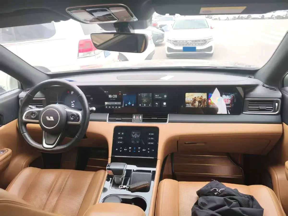 2020 Li ONE Range Extended 131HP REEV 40.5KWH,autocango,china used car exporter,china ev exporter,chinese used car exporter,chinese used ev exporter