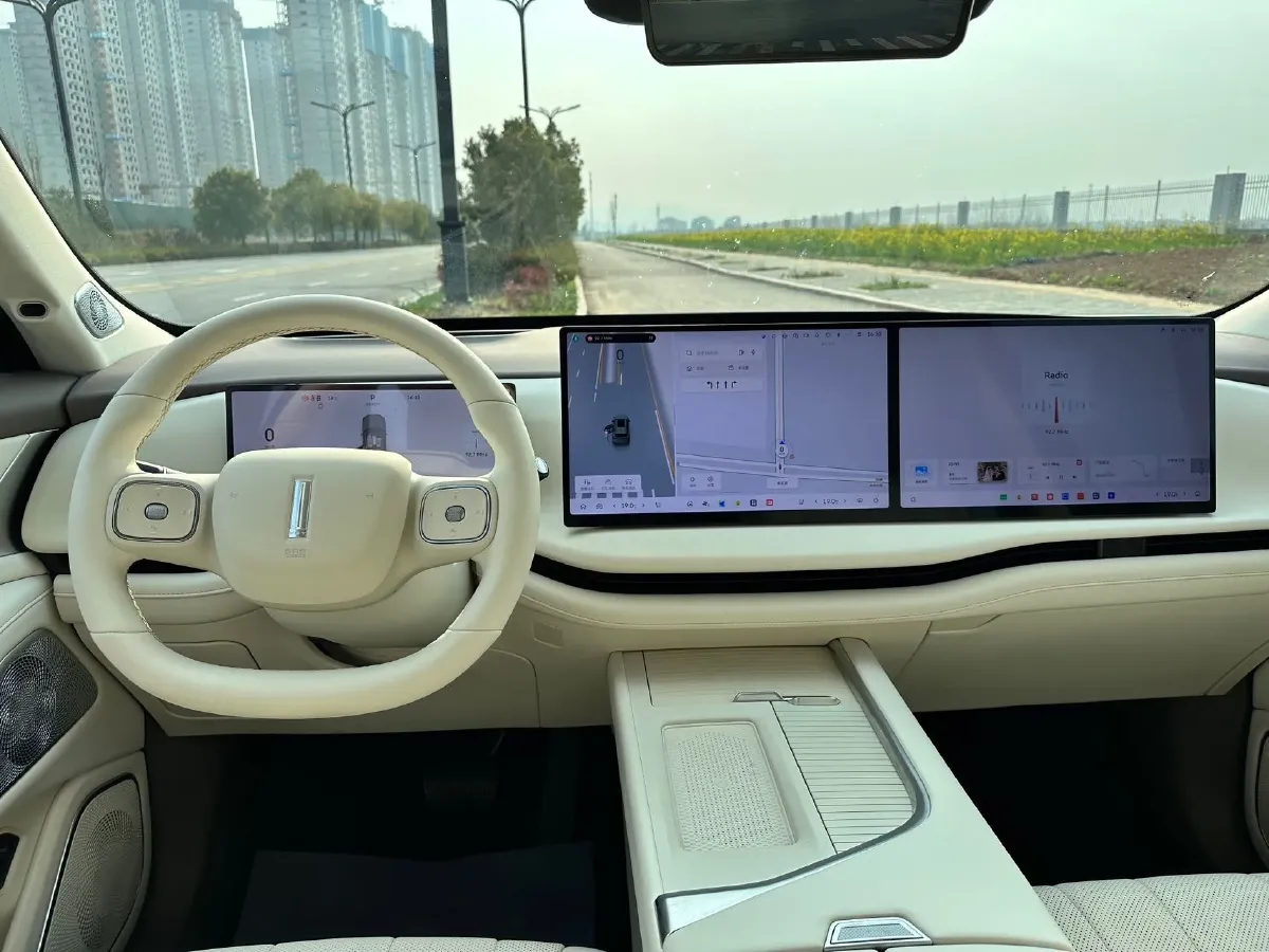 2025 WEY BlueMountain 1.5T 170HP L4 4DHT PHEV 44.5KWH,autocango,china used car exporter,china ev exporter,chinese used car exporter,chinese used ev exporter