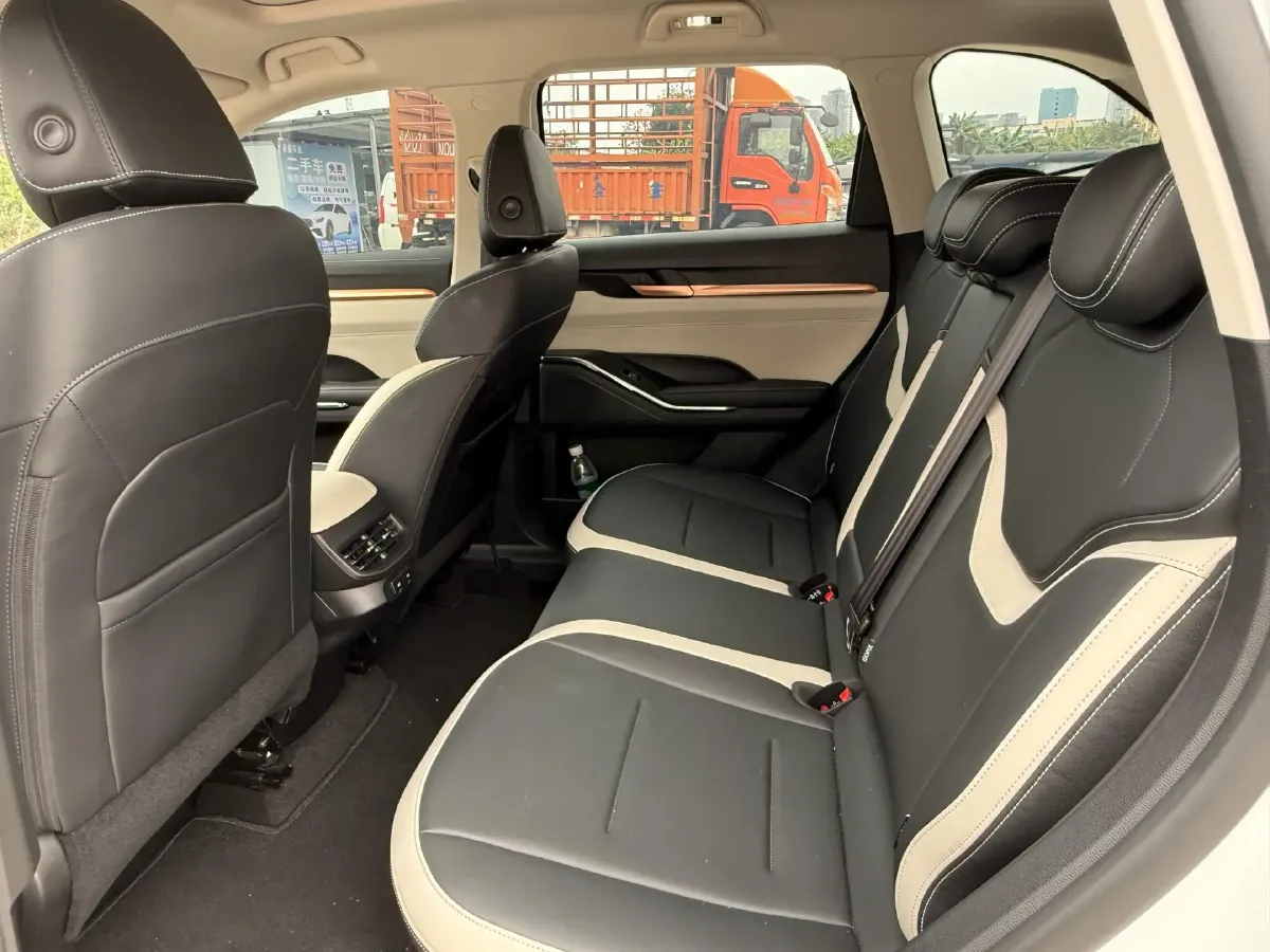 2022 Haval H6 1.5T 184HP L4 7DCT,autocango,china used car exporter,china ev exporter,chinese used car exporter,chinese used ev exporter