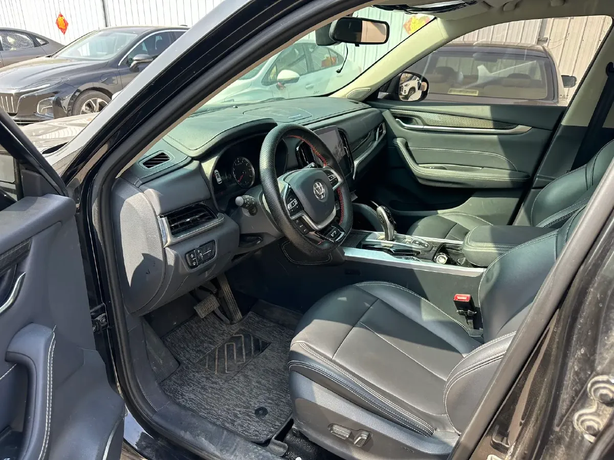 2019 Brilliance Auto V7 1.8T 231HP L4 7DCT,autocango,china used car exporter,china ev exporter,chinese used car exporter,chinese used ev exporter