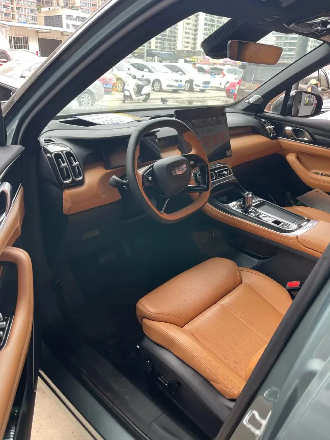 2025 Geely StarRay 1.5T 181HP L4 7DCT,autocango,china used car exporter,china ev exporter,chinese used car exporter,chinese used ev exporter