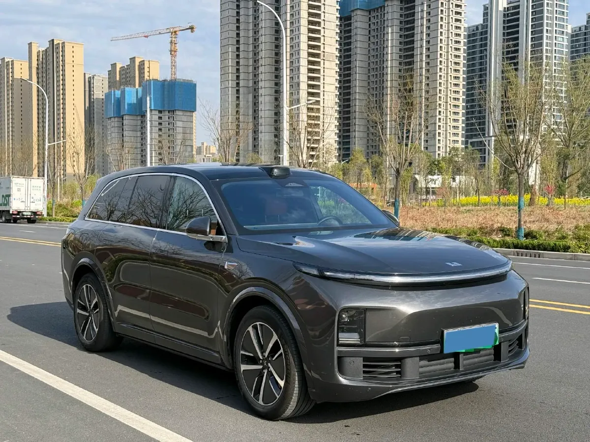 2024 Toyota Granvia 2.5L 189HP L4 E-CVT Hybrid,autocango,china used car exporter,china ev exporter,chinese used car exporter,chinese used ev exporter