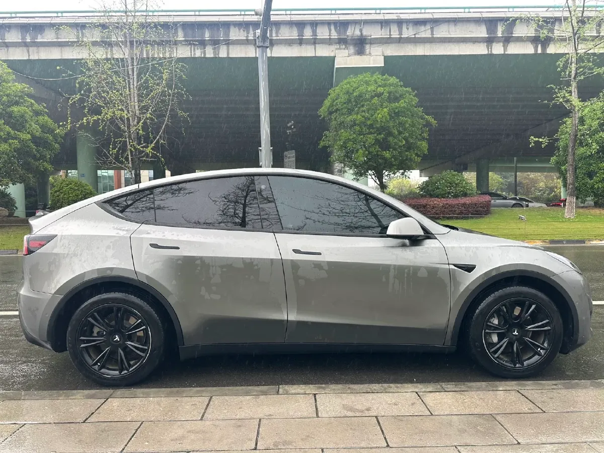 2022 Tesla Model Y BEV 60KWH,autocango,china used car exporter,china ev exporter,chinese used car exporter,chinese used ev exporter
