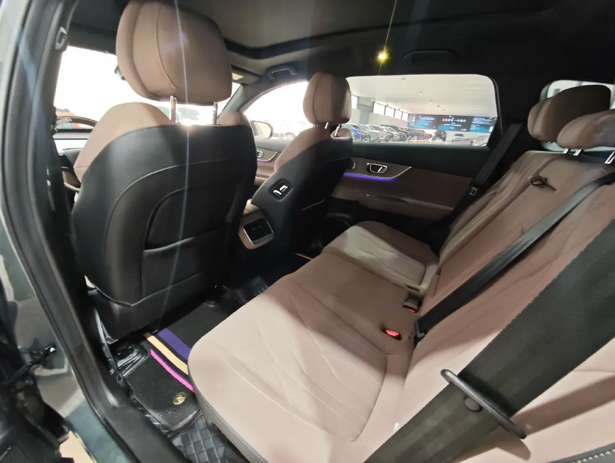 2025 Fulwin FulwinT8 1.5T 156HP L4 1DHT PHEV 18.67KWH,autocango,china used car exporter,china ev exporter,chinese used car exporter,chinese used ev exporter