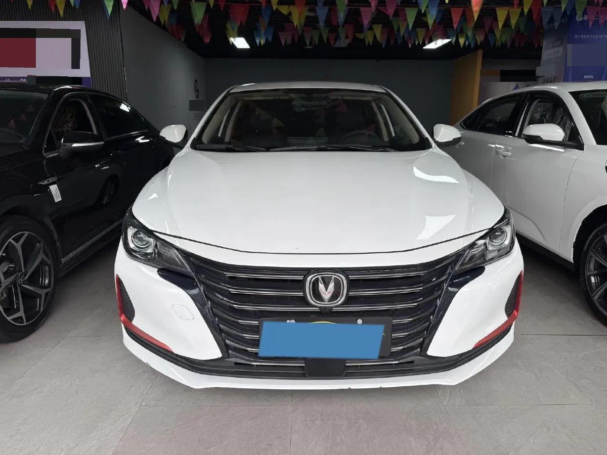 2021 ChangAn Raeton CC 1.5T 180HP L4 7DCT,autocango,china used car exporter,china ev exporter,chinese used car exporter,chinese used ev exporter