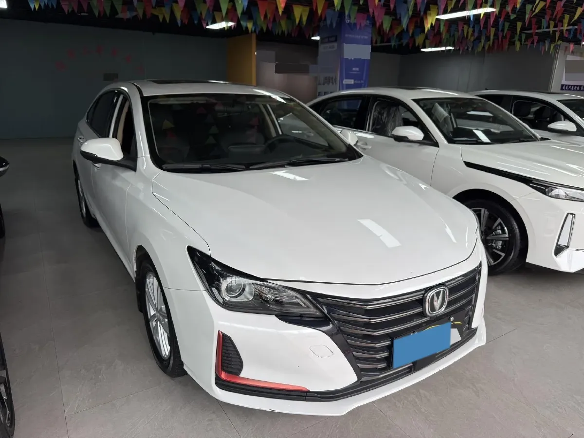 2021 ChangAn Raeton CC 1.5T 180HP L4 7DCT,autocango,china used car exporter,china ev exporter,chinese used car exporter,chinese used ev exporter
