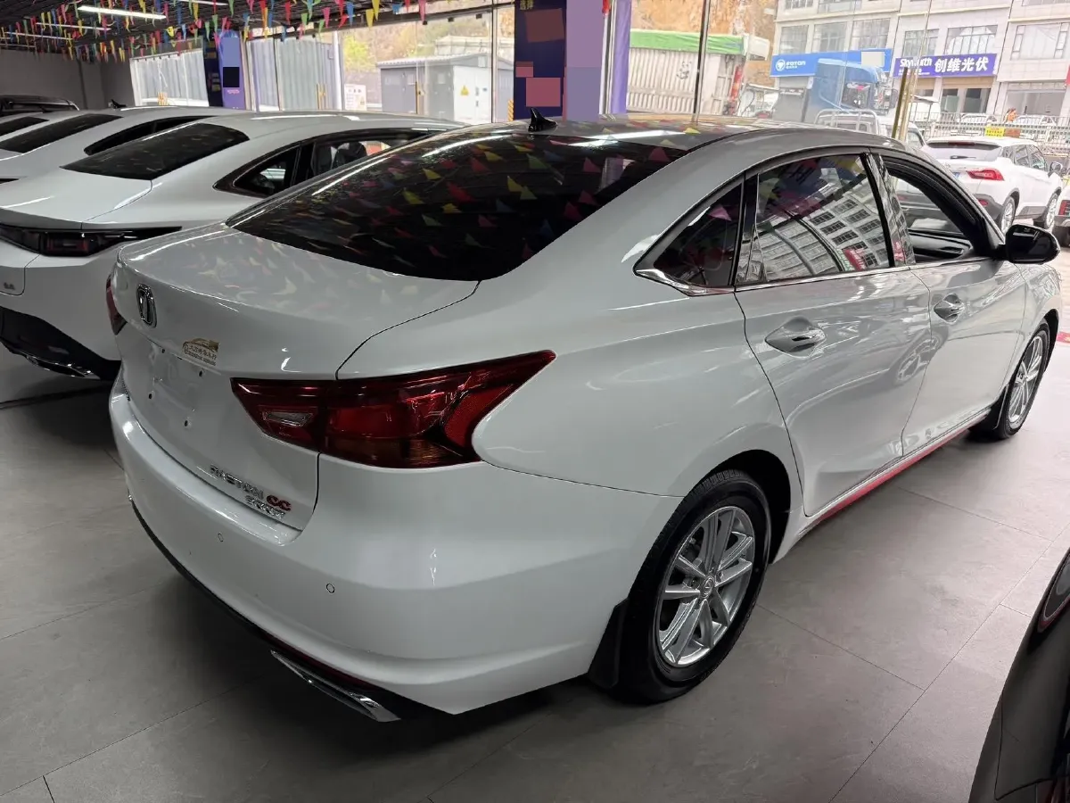 2021 ChangAn Raeton CC 1.5T 180HP L4 7DCT,autocango,china used car exporter,china ev exporter,chinese used car exporter,chinese used ev exporter