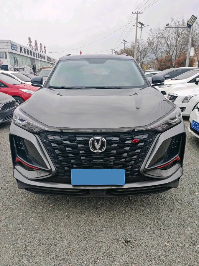 2022 ChangAn CS75 Plus 2.0T 233HP L4 8AT,autocango,china used car exporter,china ev exporter,chinese used car exporter,chinese used ev exporter