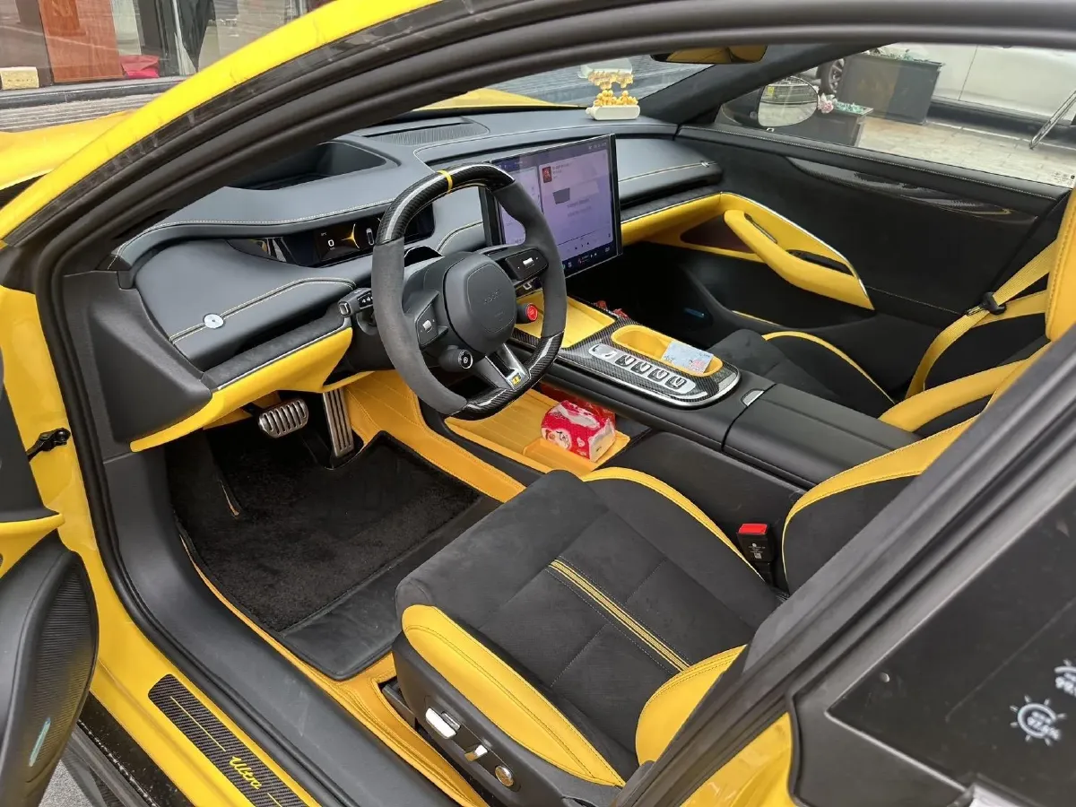 2025 MI SU7 Ultra BEV 93.7KWH,autocango,china used car exporter,china ev exporter,chinese used car exporter,chinese used ev exporter