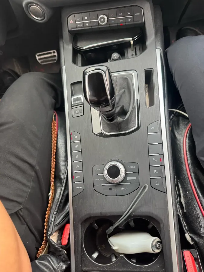 2017 WEY VV5 2.0T 197HP L4 7DCT,autocango,china used car exporter,china ev exporter,chinese used car exporter,chinese used ev exporter