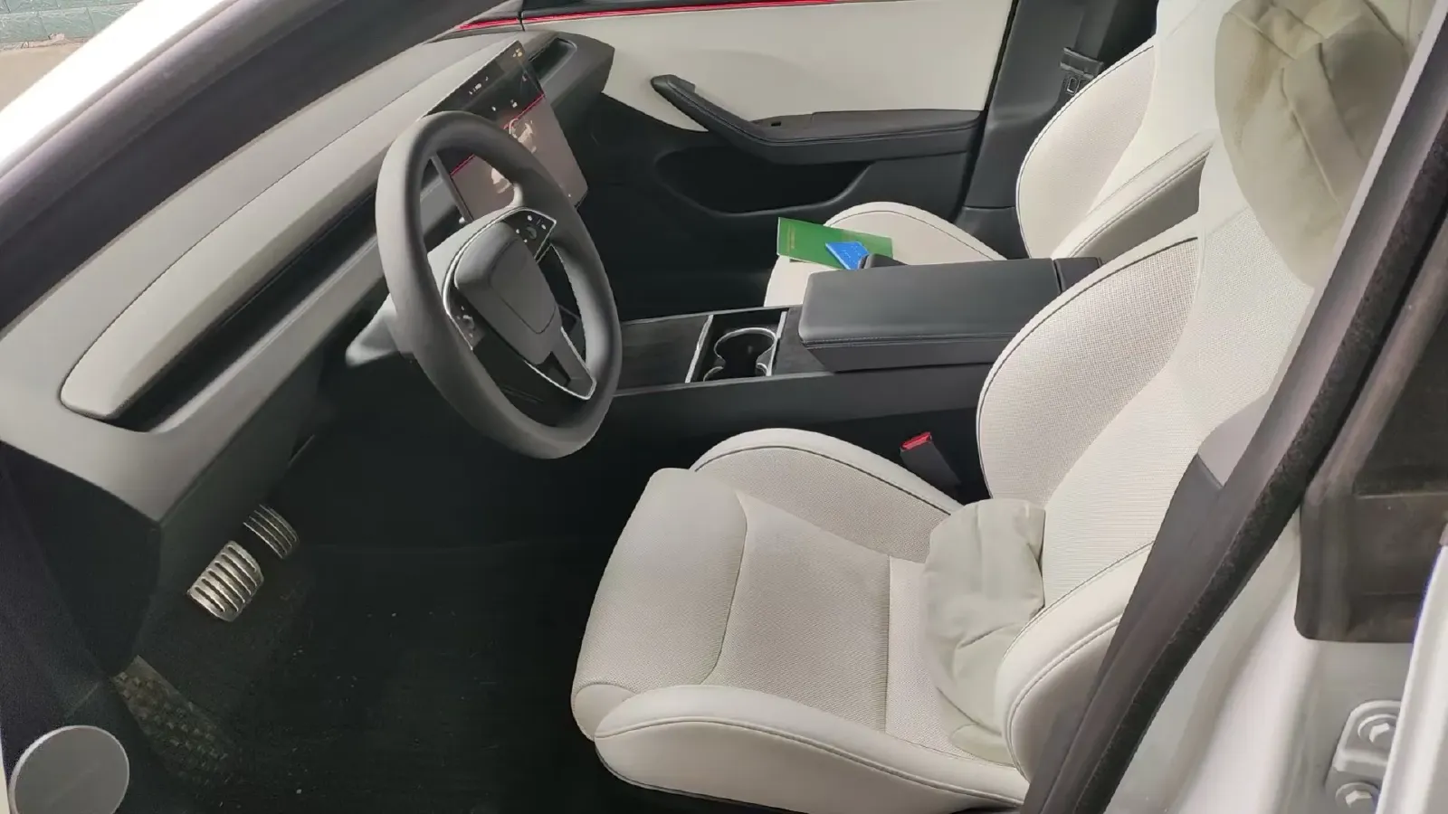 2024 Audi Q3 2.0T 220HP L4 7DCT,autocango,china used car exporter,china ev exporter,chinese used car exporter,chinese used ev exporter