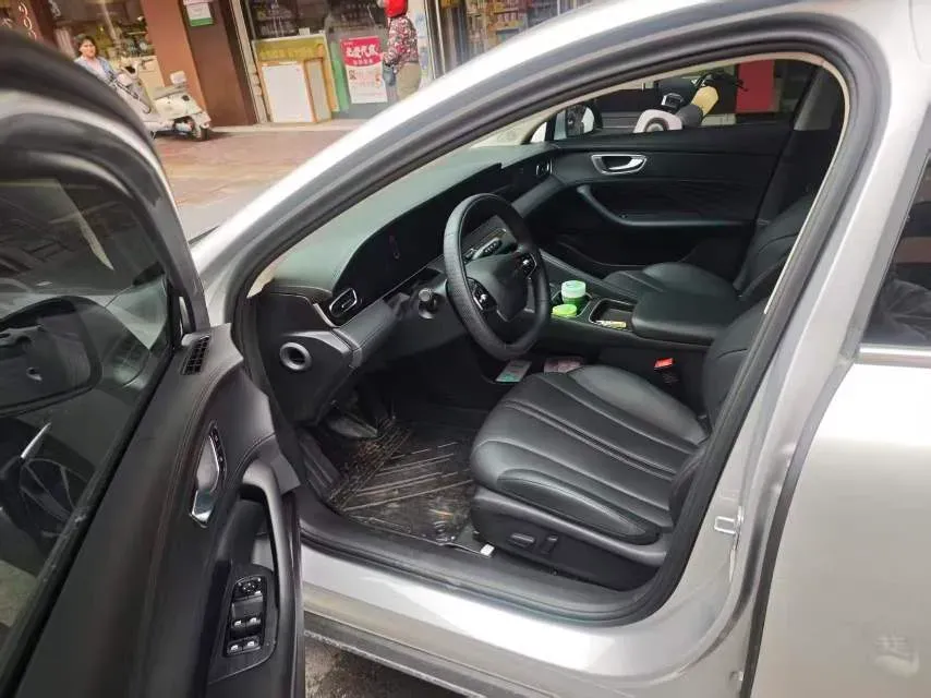 2025 Roewe D7 1.5L 112HP L4 1DHT PHEV 19.7KWH,autocango,china used car exporter,china ev exporter,chinese used car exporter,chinese used ev exporter