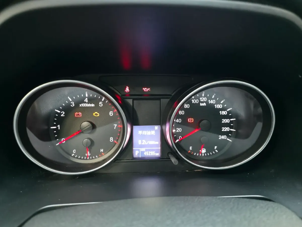 2021 Haval M6 1.5T 150HP L4 7DCT,autocango,china used car exporter,china ev exporter,chinese used car exporter,chinese used ev exporter