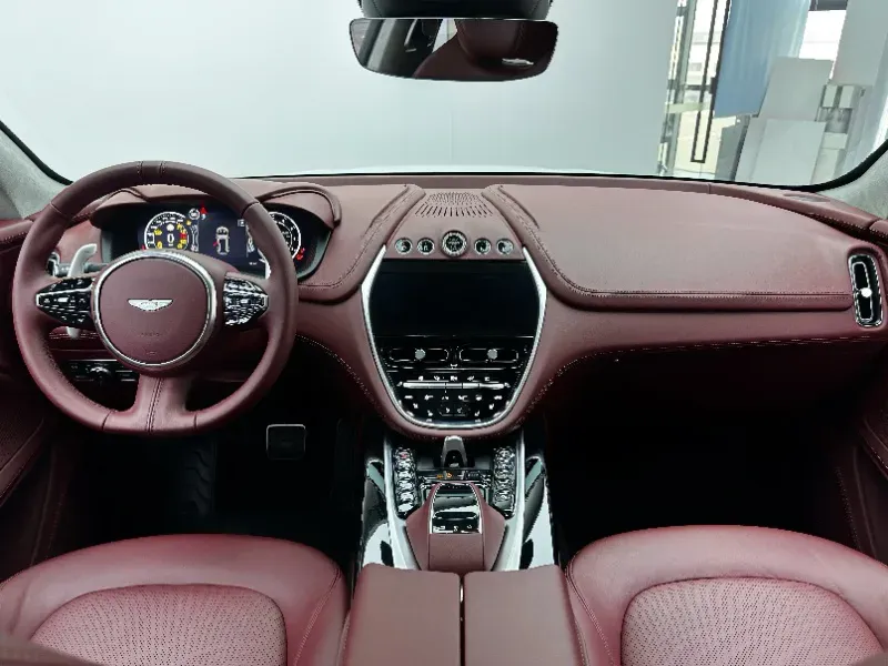 2020 Aston Martin DBX 4.0T 550HP V8 9AT,autocango,china used car exporter,china ev exporter,chinese used car exporter,chinese used ev exporter