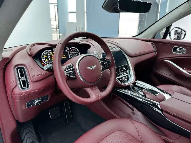 2020 Aston Martin DBX 4.0T 550HP V8 9AT,autocango,china used car exporter,china ev exporter,chinese used car exporter,chinese used ev exporter