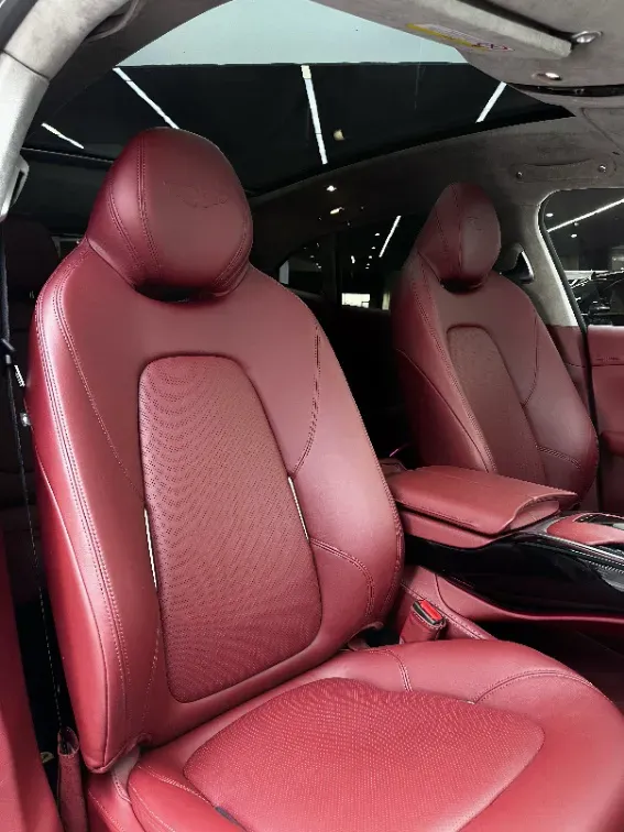 2020 Aston Martin DBX 4.0T 550HP V8 9AT,autocango,china used car exporter,china ev exporter,chinese used car exporter,chinese used ev exporter