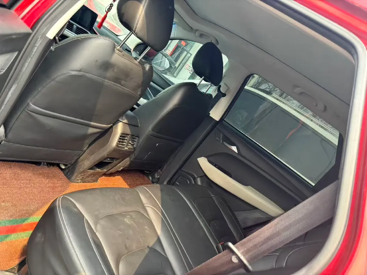 2018 BaoJun 530 1.5T 150HP L4 6DCT,autocango,china used car exporter,china ev exporter,chinese used car exporter,chinese used ev exporter