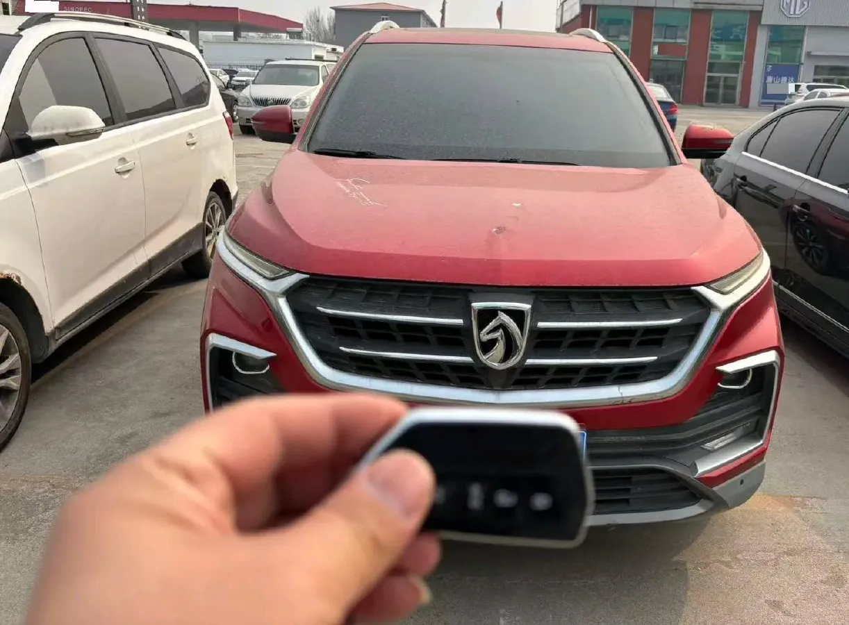 2018 BaoJun 530 1.5T 150HP L4 6DCT,autocango,china used car exporter,china ev exporter,chinese used car exporter,chinese used ev exporter