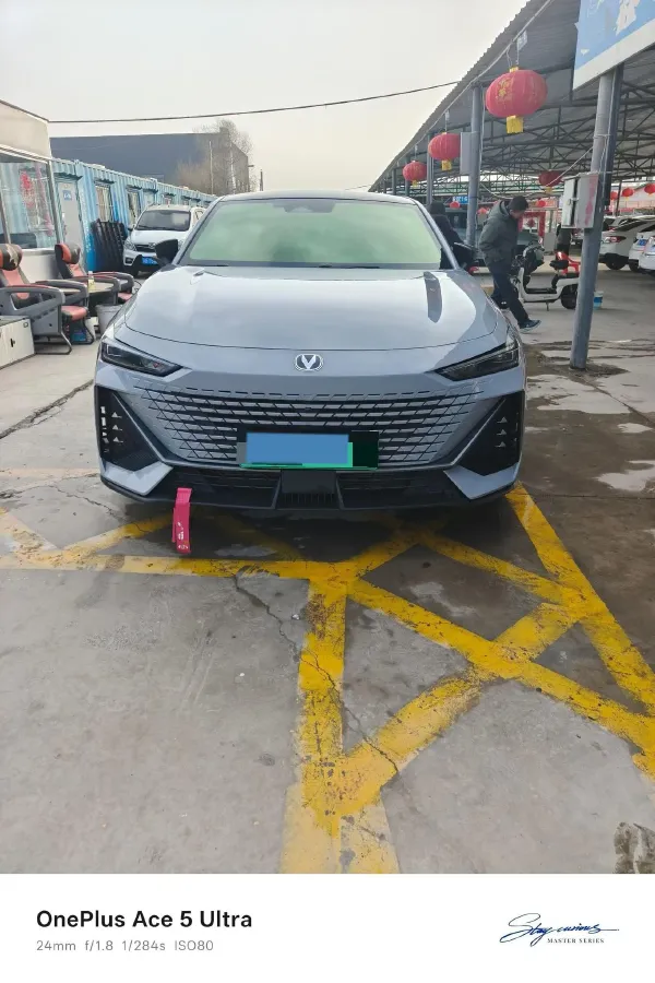 2023 ChangAn UNI-V iDD 1.5T 170HP L4 6TCT PHEV 18.4KWH,autocango,china used car exporter,china ev exporter,chinese used car exporter,chinese used ev exporter
