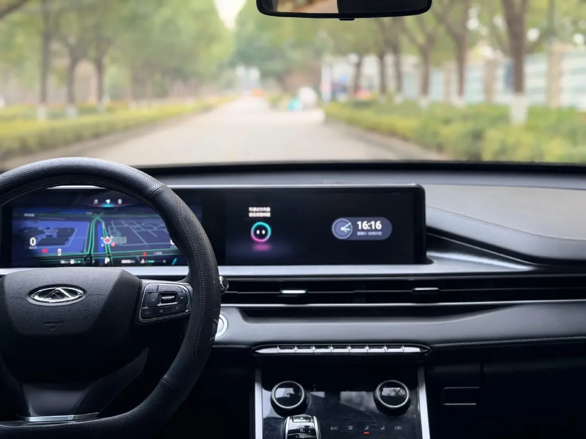 2021 Chery Tiggo 7 Plus 1.6T 197HP L4 7DCT,autocango,china used car exporter,china ev exporter,chinese used car exporter,chinese used ev exporter