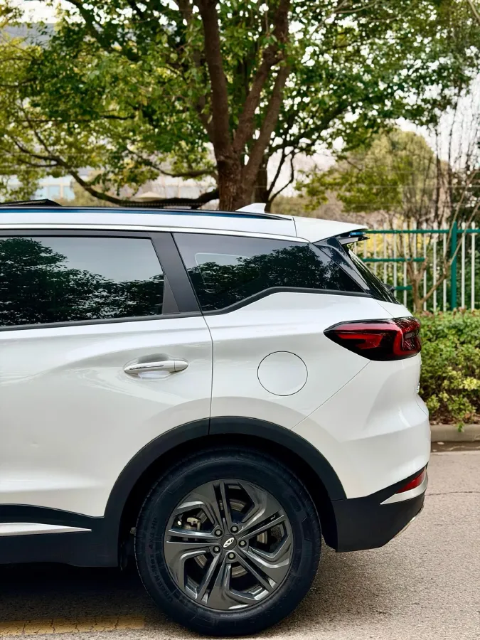 2021 Chery Tiggo 7 Plus 1.6T 197HP L4 7DCT,autocango,china used car exporter,china ev exporter,chinese used car exporter,chinese used ev exporter