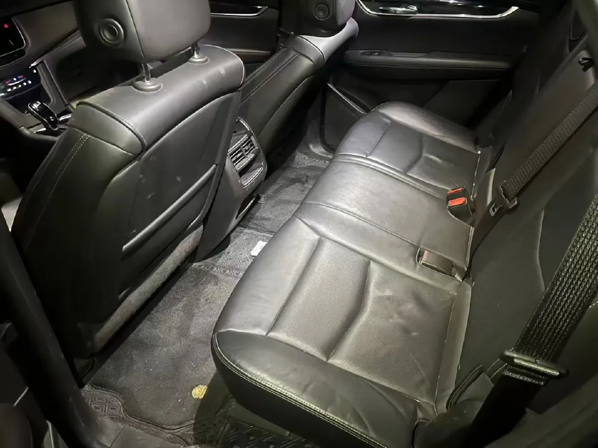 2020 Cadillac XT5 2.0T 241HP L4 9AT,autocango,china used car exporter,china ev exporter,chinese used car exporter,chinese used ev exporter