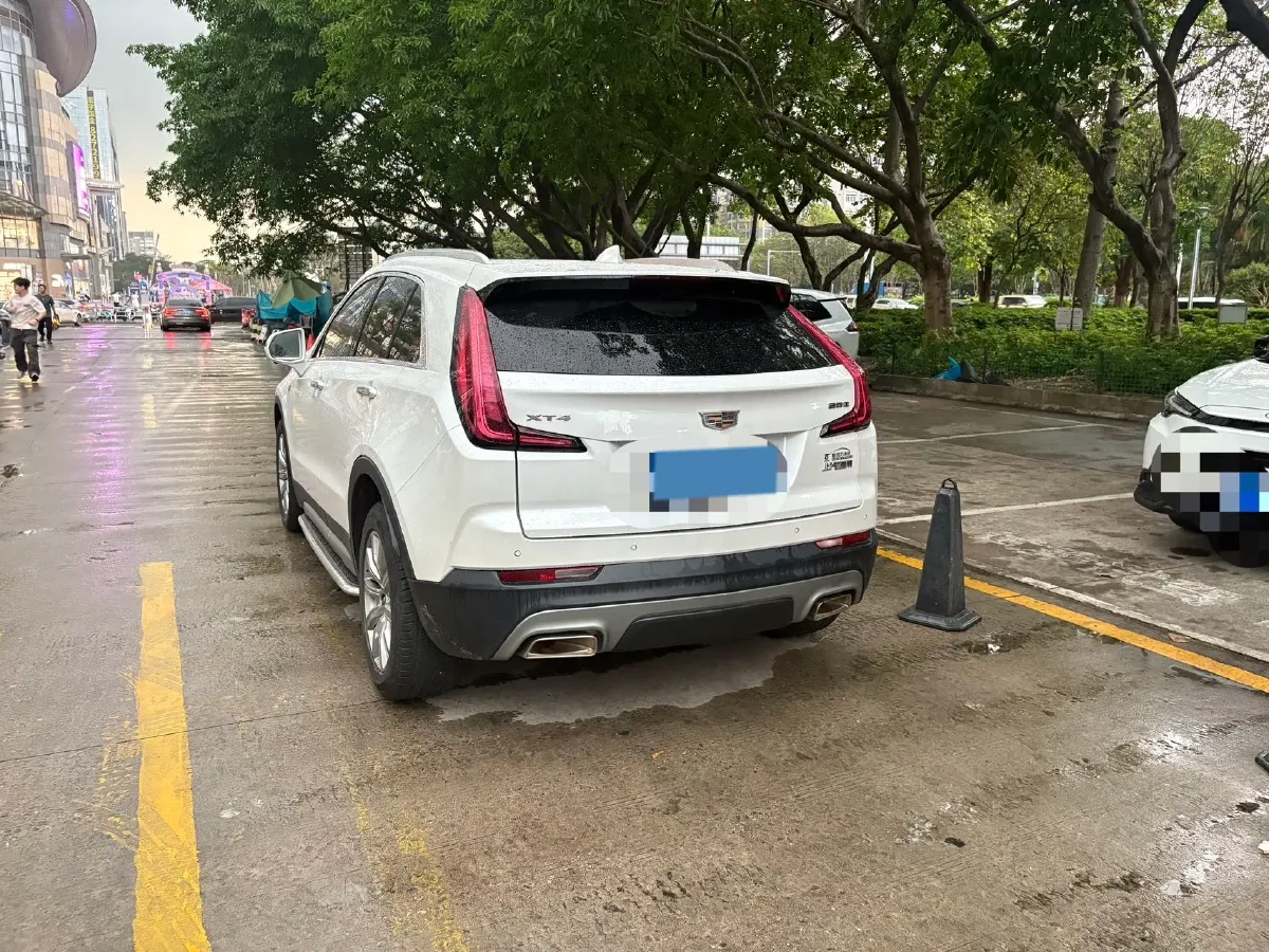 2020 Cadillac XT4 2.0T 241HP L4 9AT,autocango,china used car exporter,china ev exporter,chinese used car exporter,chinese used ev exporter