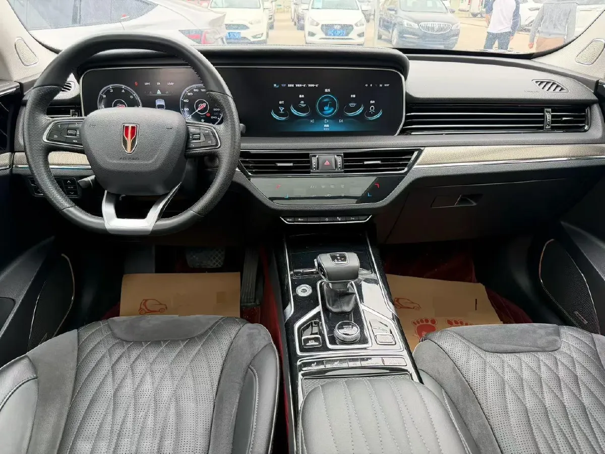 2022 HongQi HS5 2.0T 224HP L4 6AT,autocango,china used car exporter,china ev exporter,chinese used car exporter,chinese used ev exporter