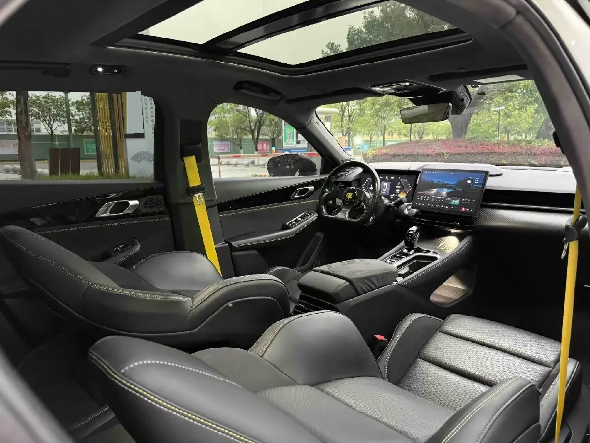 2023 LYNK&CO 03 2.0T 254HP L4 7DCT,autocango,china used car exporter,china ev exporter,chinese used car exporter,chinese used ev exporter