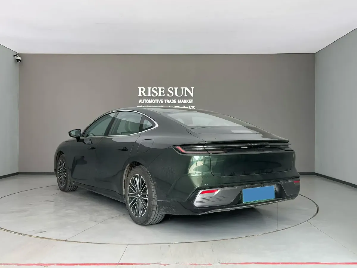 2025 Geely Galaxy Starshine 8 1.5L 112HP L4 1DHT PHEV,autocango,china used car exporter,china ev exporter,chinese used car exporter,chinese used ev exporter