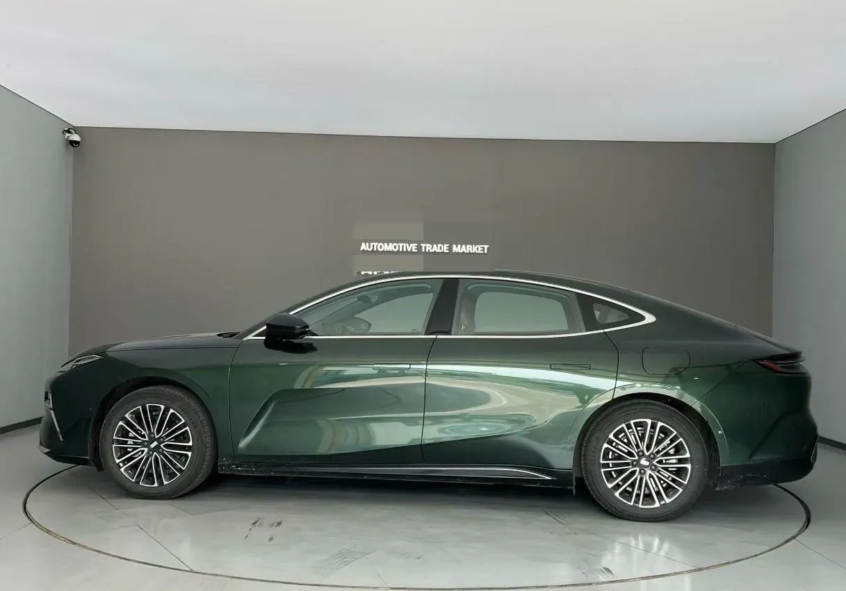 2025 Geely Galaxy Starshine 8 1.5L 112HP L4 1DHT PHEV,autocango,china used car exporter,china ev exporter,chinese used car exporter,chinese used ev exporter